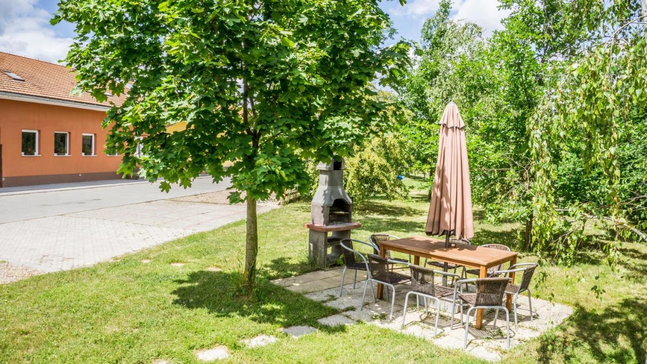 Penzion U Dablova Kopyta Rakvice Екстериор снимка